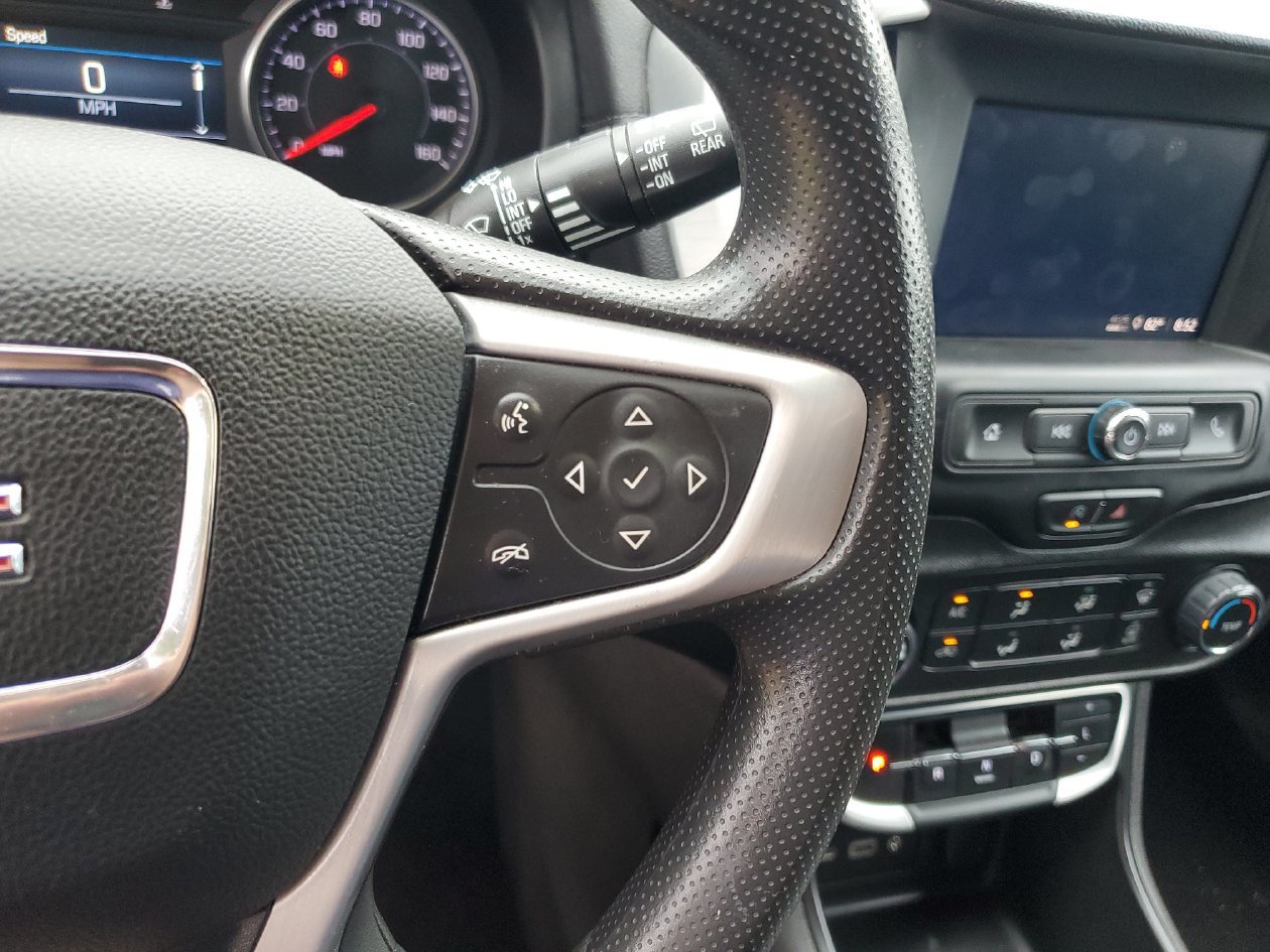 Used 2024 GMC Terrain SLE AWD/4WD image 27