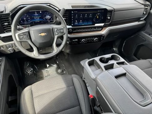 Certified 2023 Chevrolet Silverado 1500 LT AWD/4WD image 10