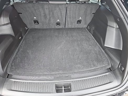 Used 2024 Jeep Wagoneer Launch Edition image 22