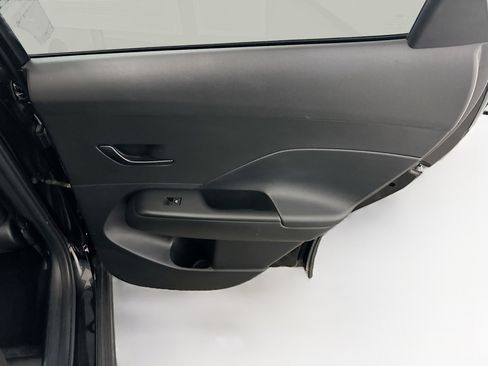 Used 2025 Hyundai Kona SEL FWD image 30