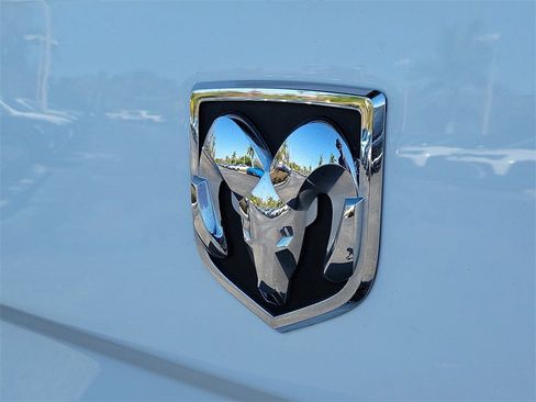 Used 2016 RAM 1500 Express image 7