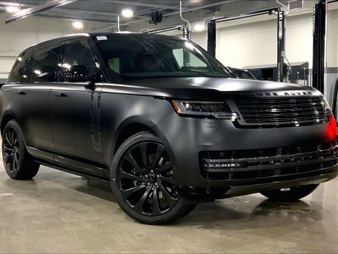 New 2026 Land Rover Range Rover Long Wheelbase Autobiography image 2