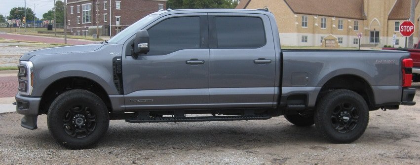 Used 2024 Ford F250 XLT w/ XLT Premium Package AWD/4WD image 2