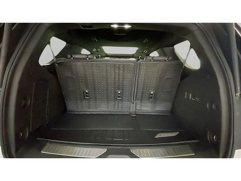 Used 2023 Chevrolet Tahoe RST w/ Luxury Package image 17