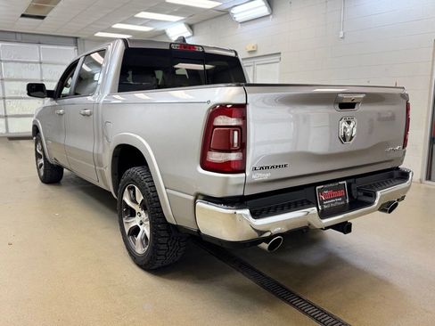 Used 2019 RAM 1500 Laramie AWD/4WD image 7