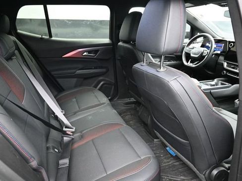 Used 2024 Chevrolet Equinox EV RS FWD image 15