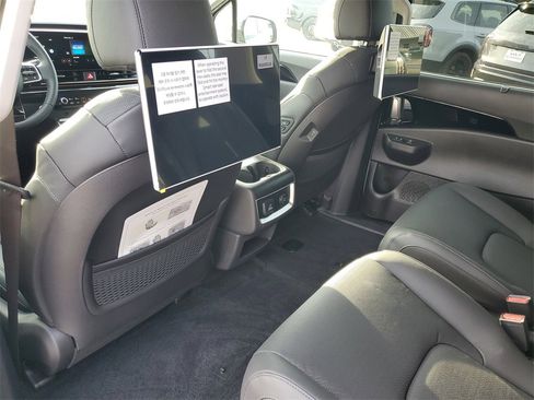 New 2026 Kia Carnival SX Prestige image 22