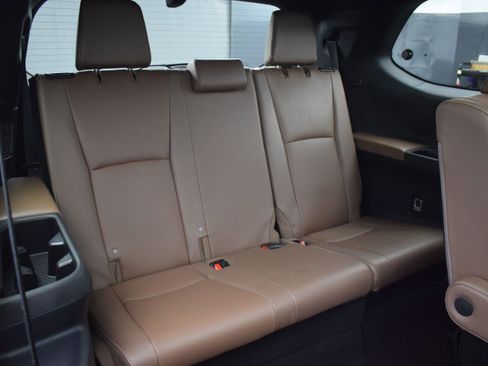 Used 2024 Toyota Grand Highlander AWD Hybrid image 12