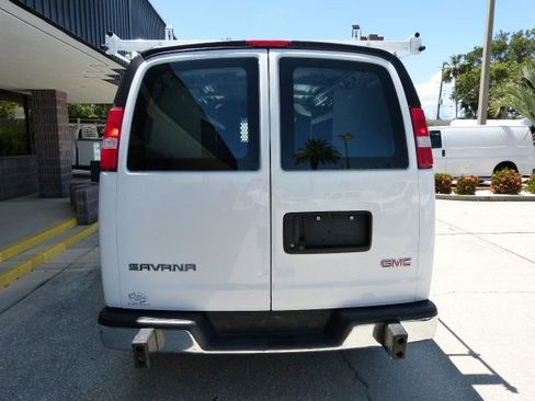 Used 2023 GMC Savana 2500 w/ Driver Convenience Package image 12