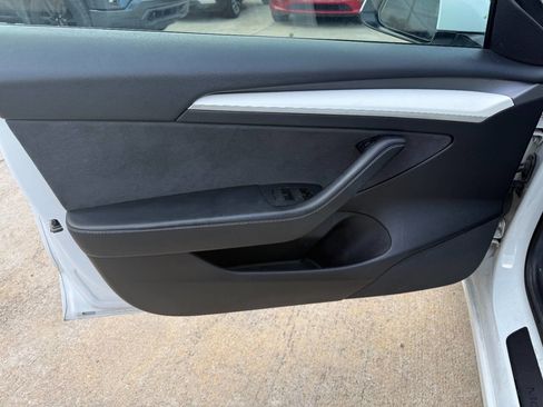 Used 2021 Tesla Model 3 Standard Range Plus RWD image 12