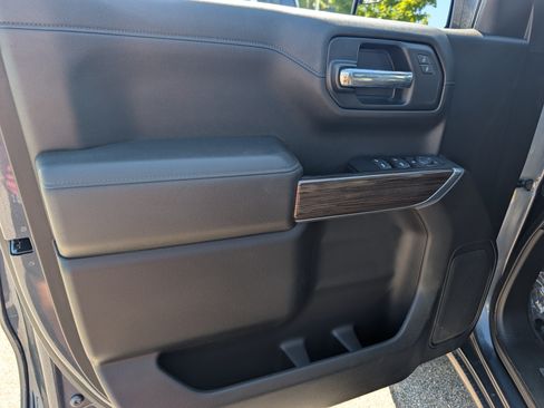 Used 2021 Chevrolet Silverado 1500 LT Trail Boss w/ Bed Protection Package AWD/4WD image 21