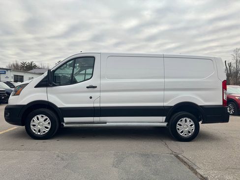 Used 2024 Ford Transit 250 Low Roof w/ Exterior Upgrade Package RWD image 8