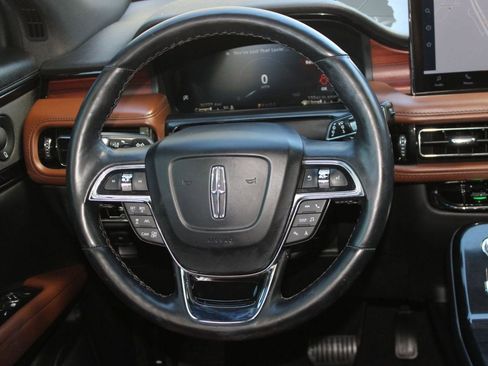 Used 2023 Lincoln Nautilus Reserve w/ Equipment Group 201A image 16