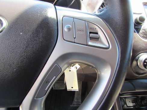 Used 2012 Hyundai Tucson GLS FWD image 13