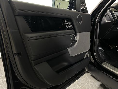 Used 2022 Land Rover Range Rover P525 Westminster Edition image 9