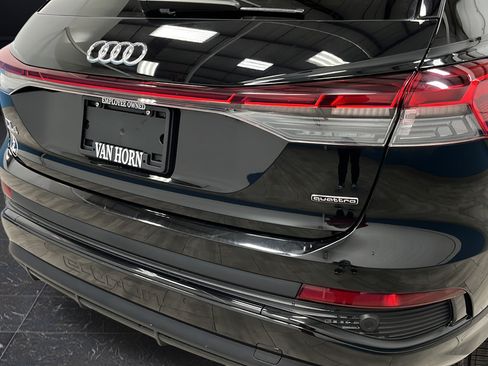 Used 2023 Audi Q4 e-tron Premium AWD/4WD image 33