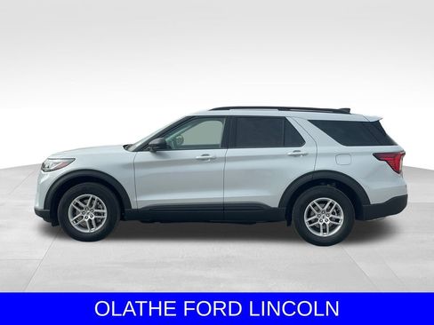 New 2026 Ford Explorer Active image 2