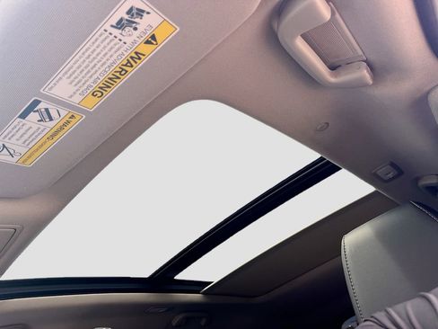 Used 2022 Acura MDX SH-AWD w/ Technology Package image 22