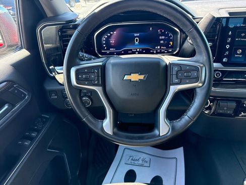 Used 2024 Chevrolet Silverado 1500 LT w/ Z71 Off-Road Package AWD/4WD image 28