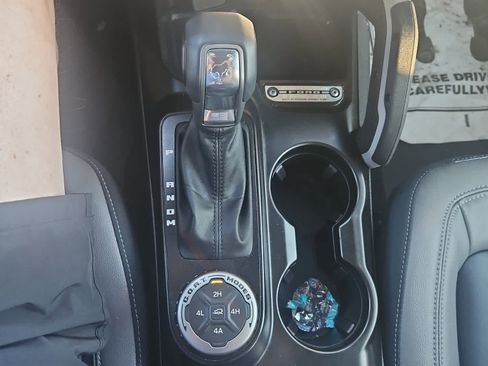 Used 2023 Ford Bronco Outer Banks image 18