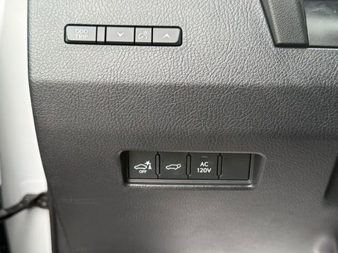 Used 2024 Lexus GX 550 image 53