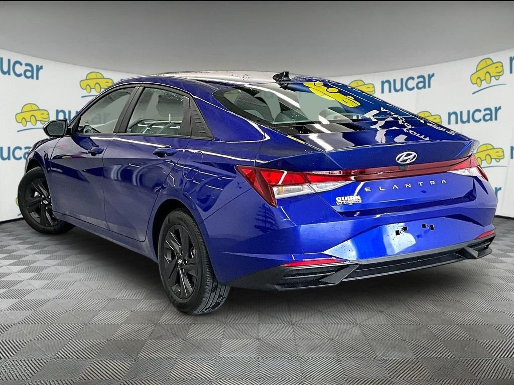 Used 2023 Hyundai Elantra SEL FWD image 4
