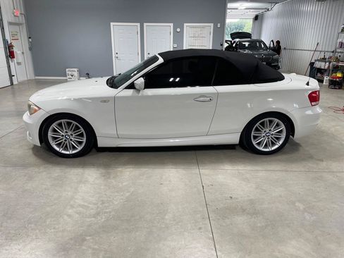 Used 2012 BMW 128i Convertible RWD image 4