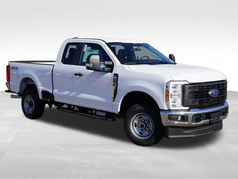 New 2026 Ford F250 XL w/ XL Chrome Package image 1
