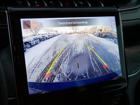 Used 2024 Jeep Grand Cherokee L Limited w/ Black Appearance Package image 31