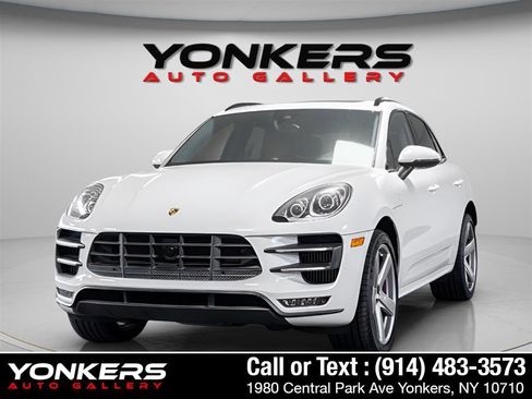 Used 2016 Porsche Macan Turbo AWD/4WD image 15