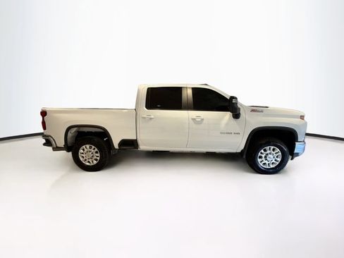 Used 2023 Chevrolet Silverado 2500 LT AWD/4WD image 8