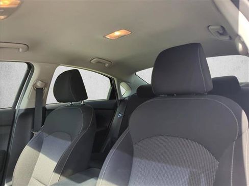 Used 2021 Kia Forte LXS FWD image 13