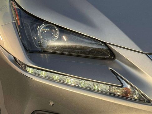 Used 2019 Lexus NX 300h AWD image 39