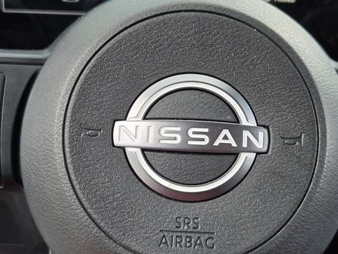 Used 2025 Nissan Kicks SV FWD image 32