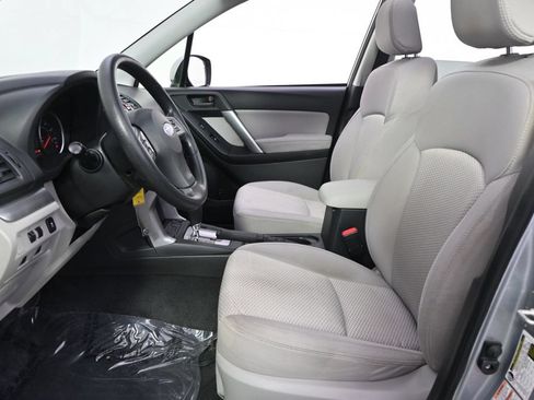 Used 2014 Subaru Forester 2.5i Premium AWD/4WD image 13