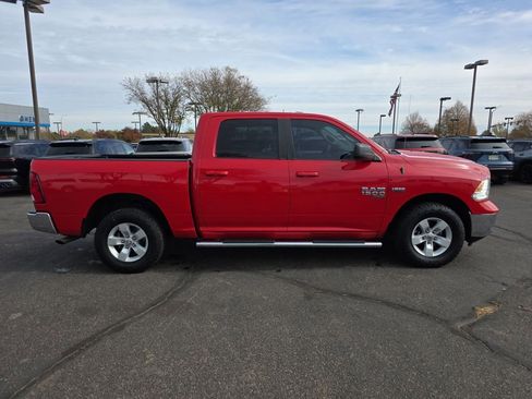 Used 2019 RAM 1500 Classic SLT image 5