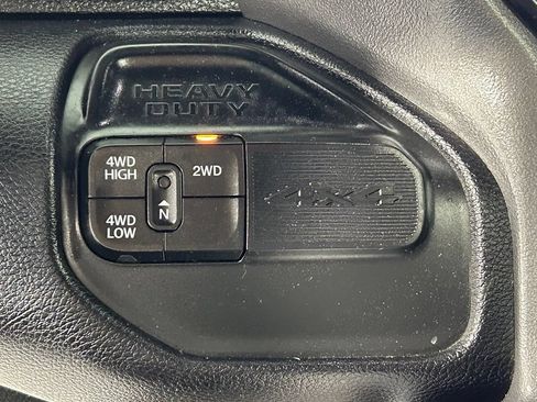Used 2022 RAM 3500 Laramie AWD/4WD image 28