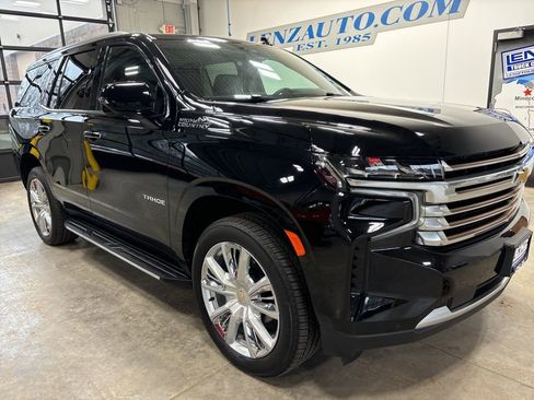Used 2024 Chevrolet Tahoe High Country AWD/4WD image 2