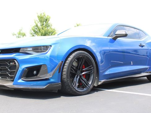 Used 2018 Chevrolet Camaro ZL1 RWD image 24