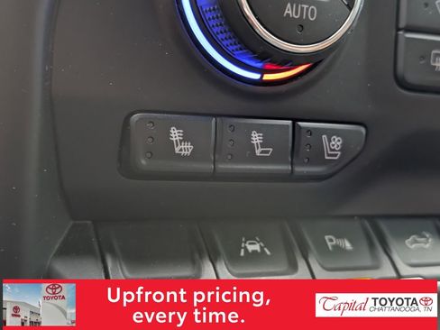 Used 2022 Chevrolet Silverado 1500 High Country w/ Technology Package AWD/4WD image 20