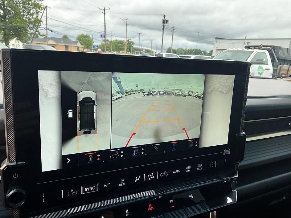 Used 2024 GMC Hummer EV 3X AWD/4WD image 24