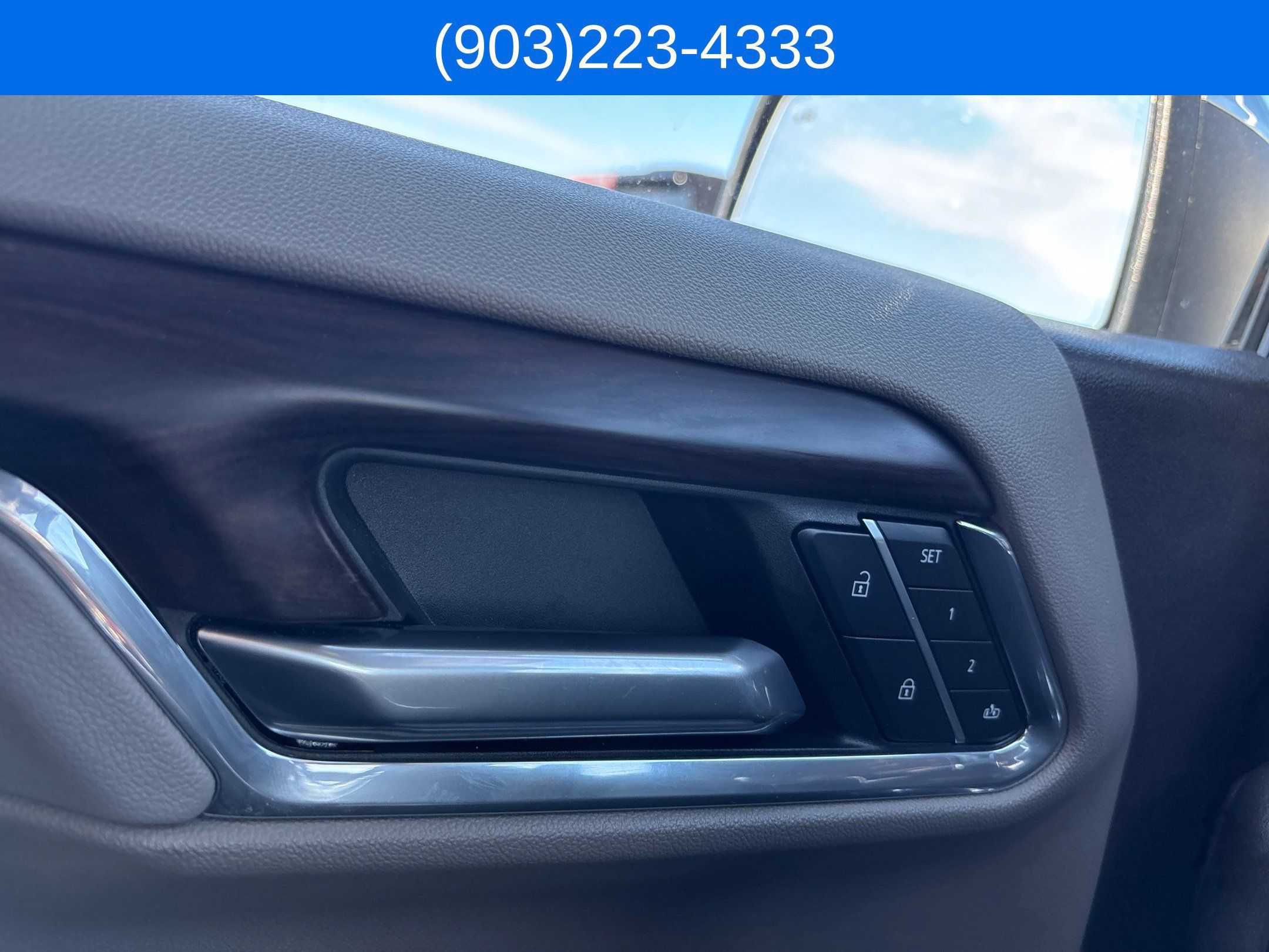 Used 2024 GMC Sierra 1500 SLT w/ SLT Premium Plus Package AWD/4WD image 19