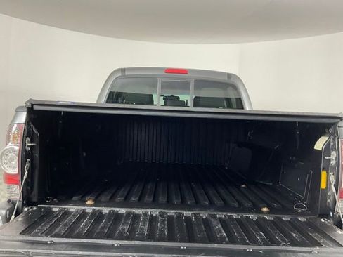 Used 2013 Toyota Tacoma PreRunner w/ SR5 Pkg RWD image 18