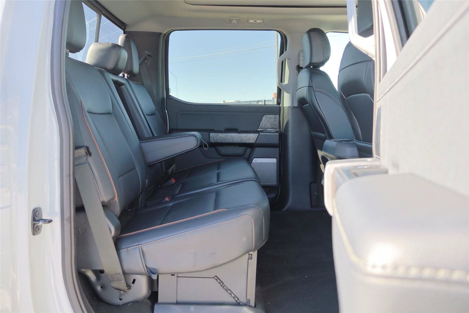 New 2025 Ford F250 Lariat w/ Lariat Ultimate Package AWD/4WD image 47
