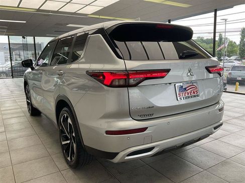 Used 2024 Mitsubishi Outlander SE AWD/4WD image 7
