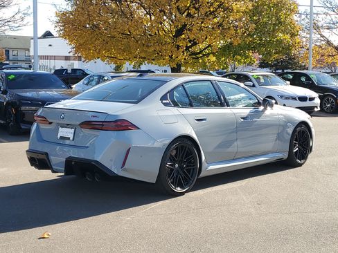 New 2026 BMW M5 Base image 3
