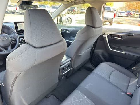 Used 2025 Toyota RAV4 XLE w/ Convenience Package image 14