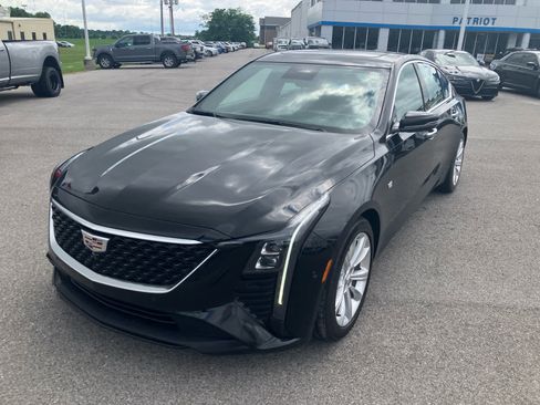 Used 2025 Cadillac CT5 Premium Luxury RWD image 3