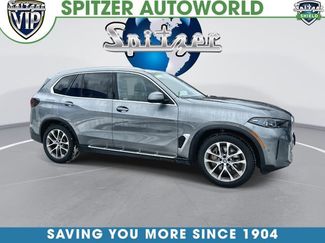 Used 2025 BMW X5 xDrive50e video 1
