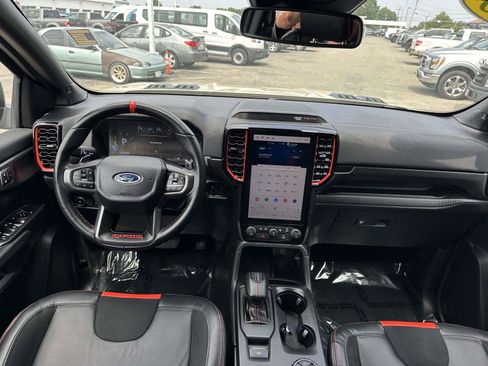 Used 2025 Ford Ranger Raptor AWD/4WD image 7